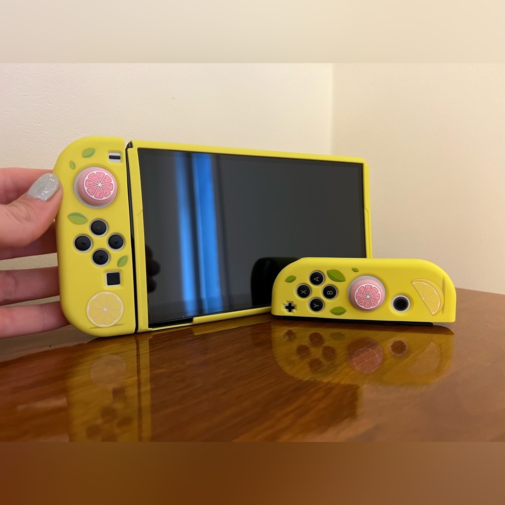 Nintendo switch OLED cover/case
